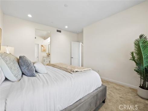 105 High Meadow , Lake Forest, CA