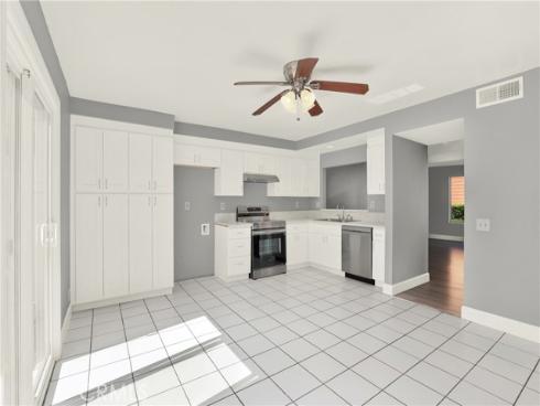 25885  Trabuco  94  Road, Lake Forest, CA