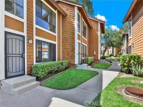 25885  Trabuco  94  Road, Lake Forest, CA