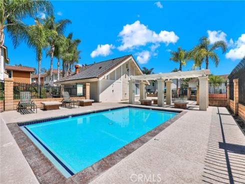 25885  Trabuco  94  Road, Lake Forest, CA