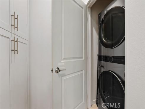 305  Blackrock  , Lake Forest, CA