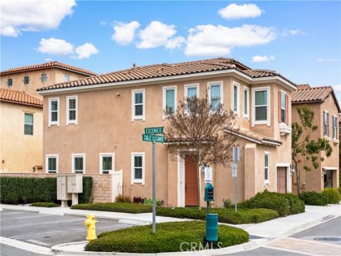 333 Calle Elegante , Lake Forest, CA