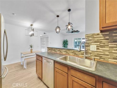 23276  Orange  8  Avenue, Lake Forest, CA