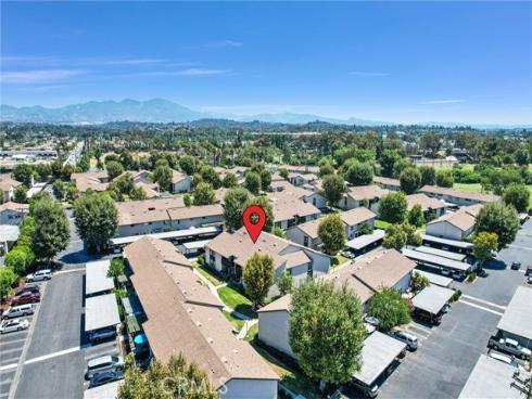 23276  Orange  8  Avenue, Lake Forest, CA