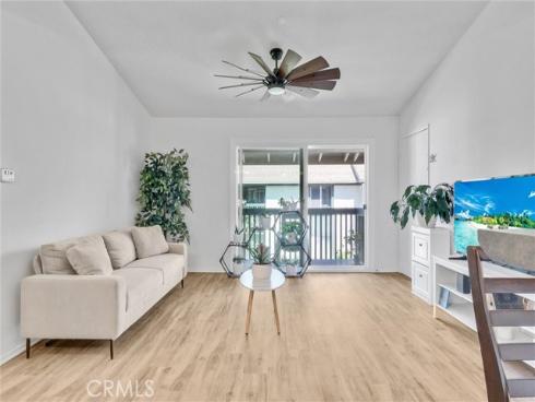 23276  Orange  8  Avenue, Lake Forest, CA