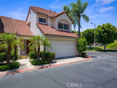 21081  Calle De Paseo  , Lake Forest, CA