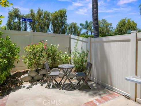 21081  Calle De Paseo  , Lake Forest, CA