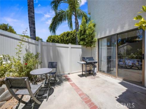 21081  Calle De Paseo  , Lake Forest, CA