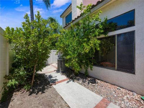 21081  Calle De Paseo  , Lake Forest, CA