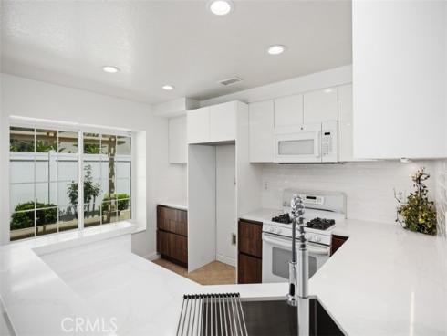 15 Havre Court, Lake Forest, CA