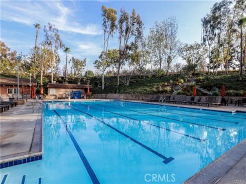 25152  Mammoth   Circle, Lake Forest, CA