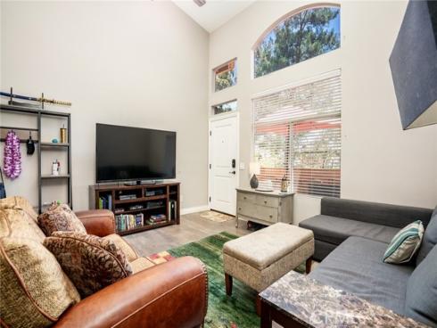 19431  Rue De Valore  35M , Lake Forest, CA