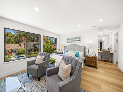 25011  Mammoth   Circle, Lake Forest, CA