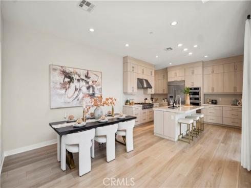 251 Brackens , Lake Forest, CA