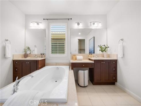 14  Snowberry  , Lake Forest, CA