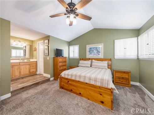 21992  Hoi   Circle, Lake Forest, CA