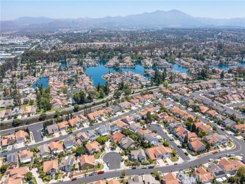 21992  Hoi   Circle, Lake Forest, CA