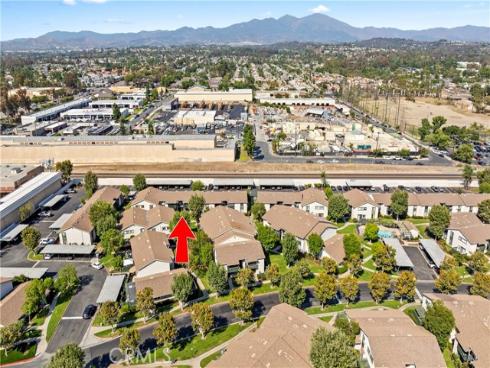 23214  Orange  7  Avenue, Lake Forest, CA