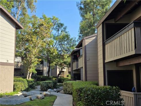 20702  El Toro  396  Road, Lake Forest, CA