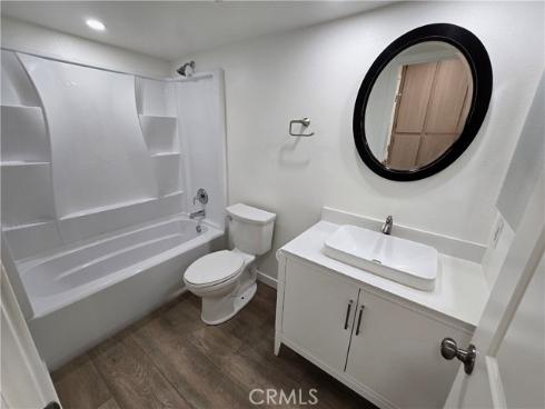 20702  El Toro  396  Road, Lake Forest, CA