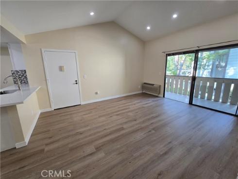 20702  El Toro  396  Road, Lake Forest, CA