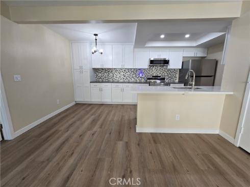 20702  El Toro  396  Road, Lake Forest, CA