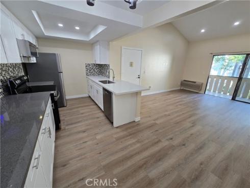 20702  El Toro  396  Road, Lake Forest, CA