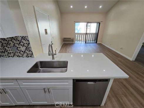 20702  El Toro  396  Road, Lake Forest, CA