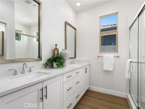 54  Clover  , Lake Forest, CA