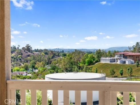 671  Pelion  , Lake Forest, CA