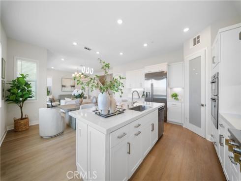 671  Pelion  , Lake Forest, CA