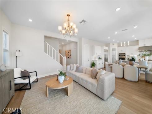 671  Pelion  , Lake Forest, CA