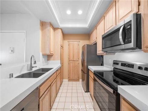 20702  El Toro  325  Road, Lake Forest, CA