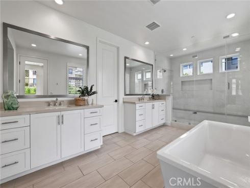 12  Lontano  , Lake Forest, CA