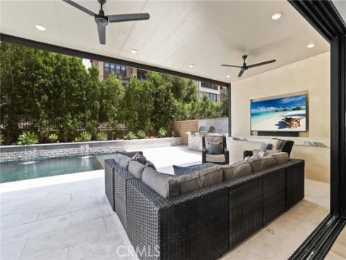 12  Lontano  , Lake Forest, CA