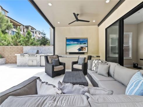 12  Lontano  , Lake Forest, CA