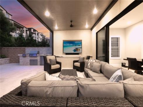 12  Lontano  , Lake Forest, CA