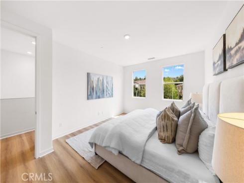 81  Savannah  , Lake Forest, CA