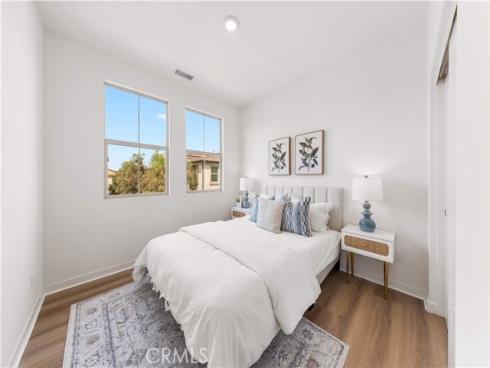 81  Savannah  , Lake Forest, CA