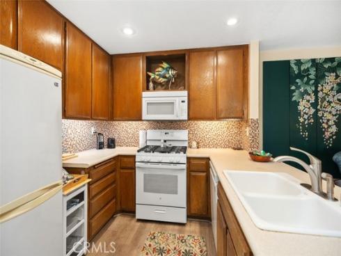 22201  Center pointe  , Lake Forest, CA