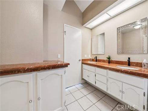 25302  Vista Linda  , Lake Forest, CA