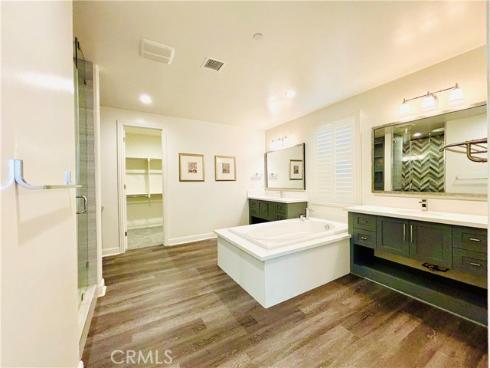 39  Barberry  , Lake Forest, CA