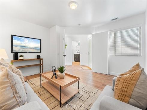 21886  Winnebago  , Lake Forest, CA