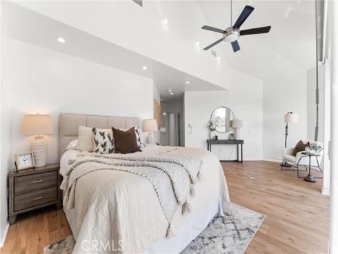 21886  Winnebago  , Lake Forest, CA