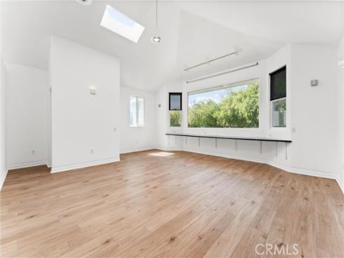 21886  Winnebago  , Lake Forest, CA