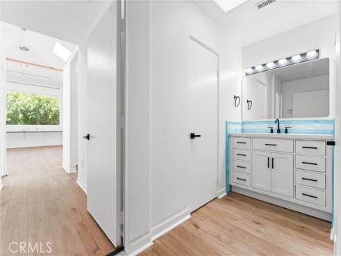 21886  Winnebago  , Lake Forest, CA