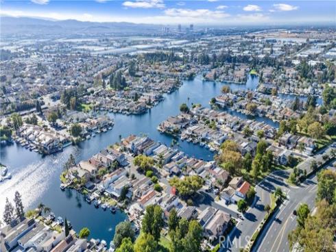 21886  Winnebago  , Lake Forest, CA