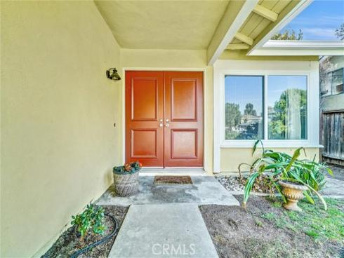 27122  Valleymont   Road, Lake Forest, CA