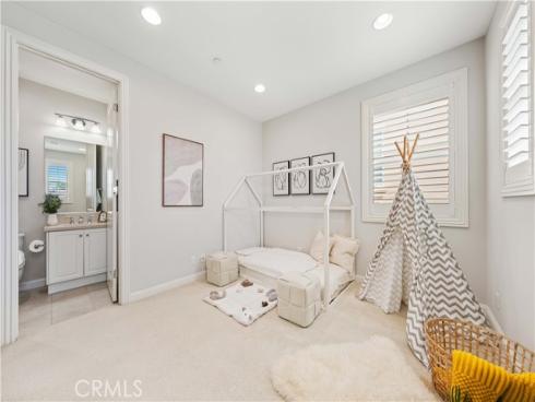 32  Goldenrod  , Lake Forest, CA