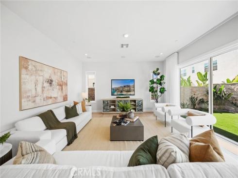 181  Buckeye  , Lake Forest, CA